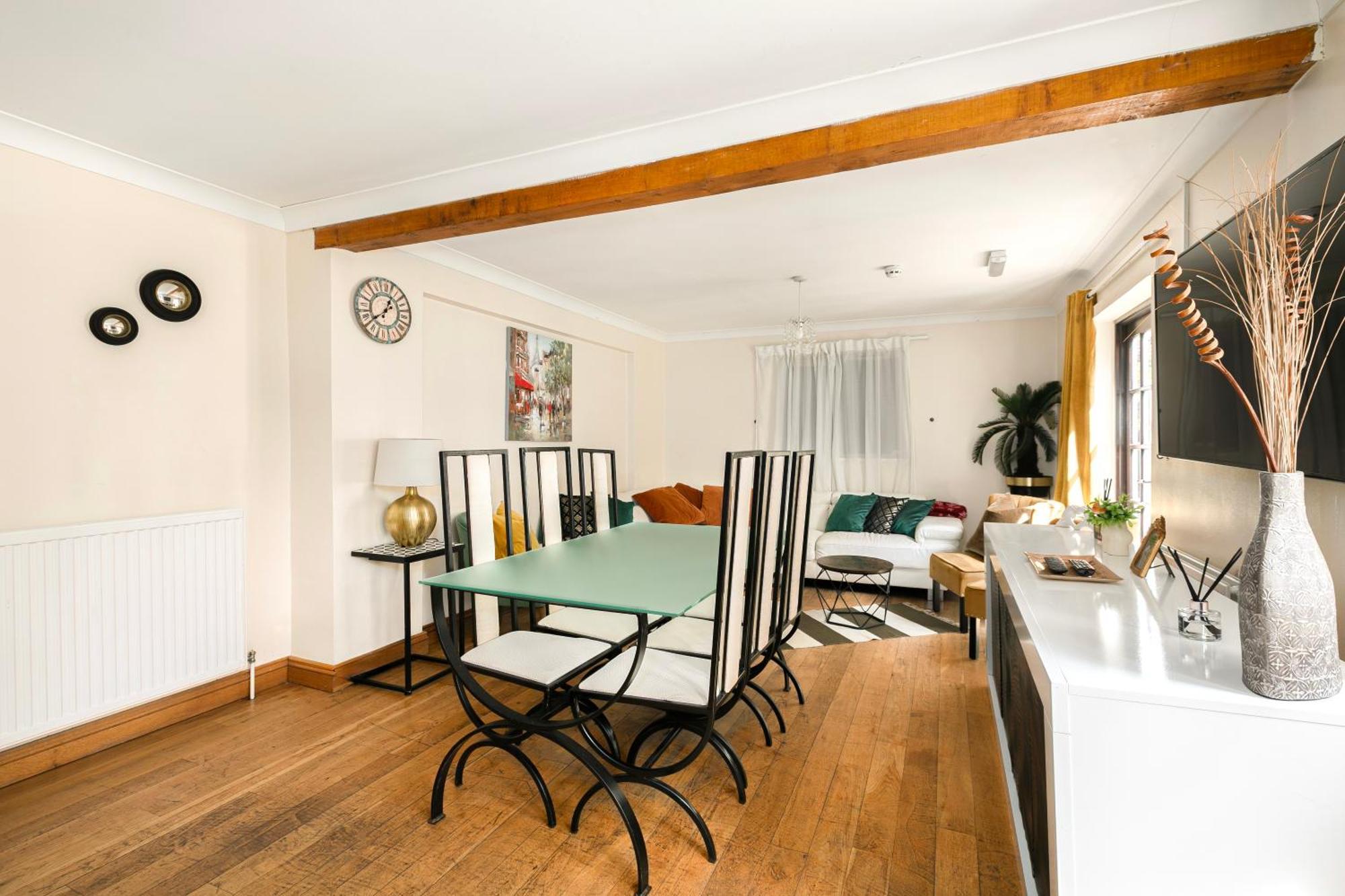Rural Lodge Stay In Windsor! Hot Tub! Sleeps 20 Bray Luaran gambar