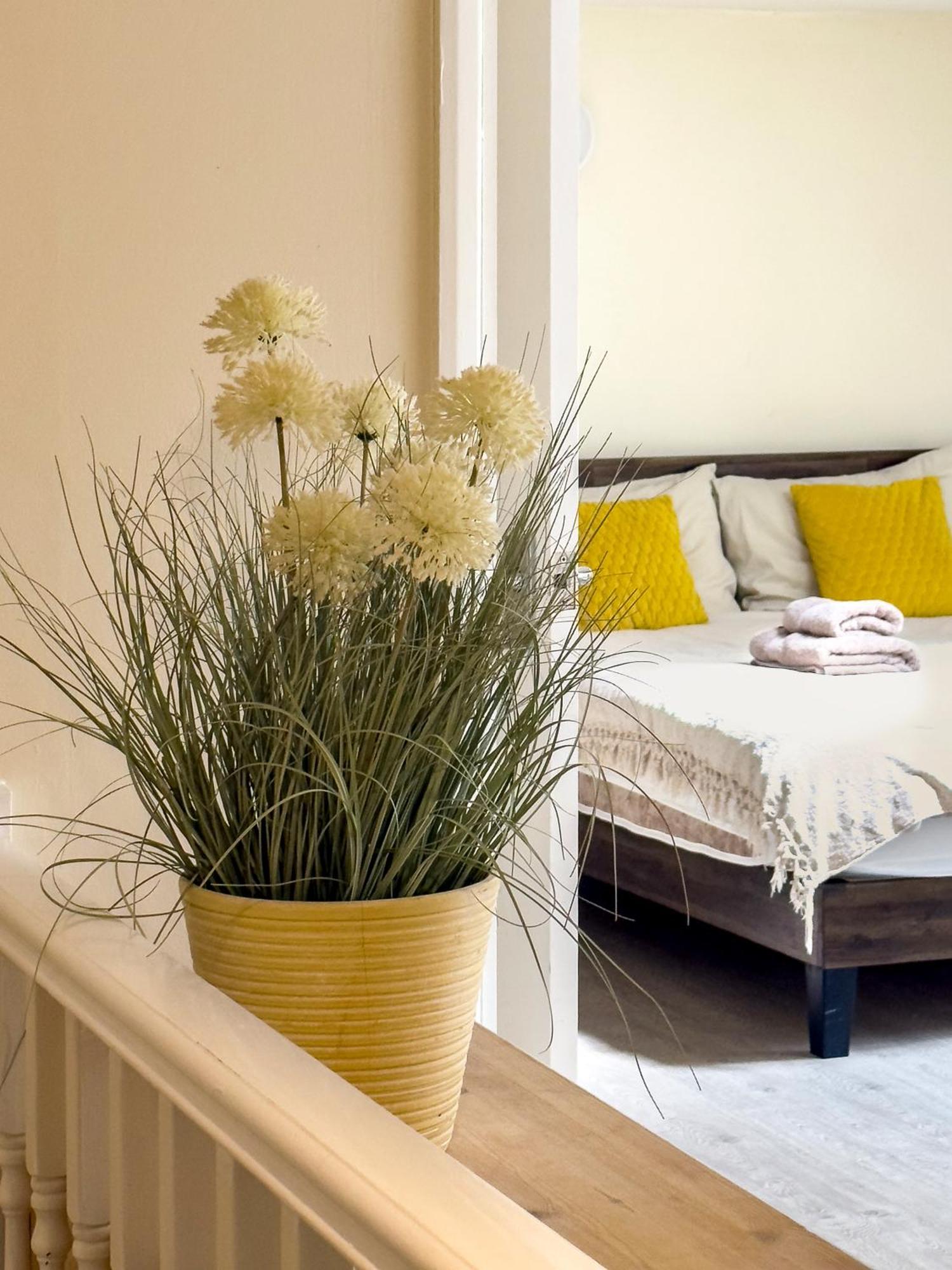 Rural Lodge Stay In Windsor! Hot Tub! Sleeps 20 Bray Luaran gambar