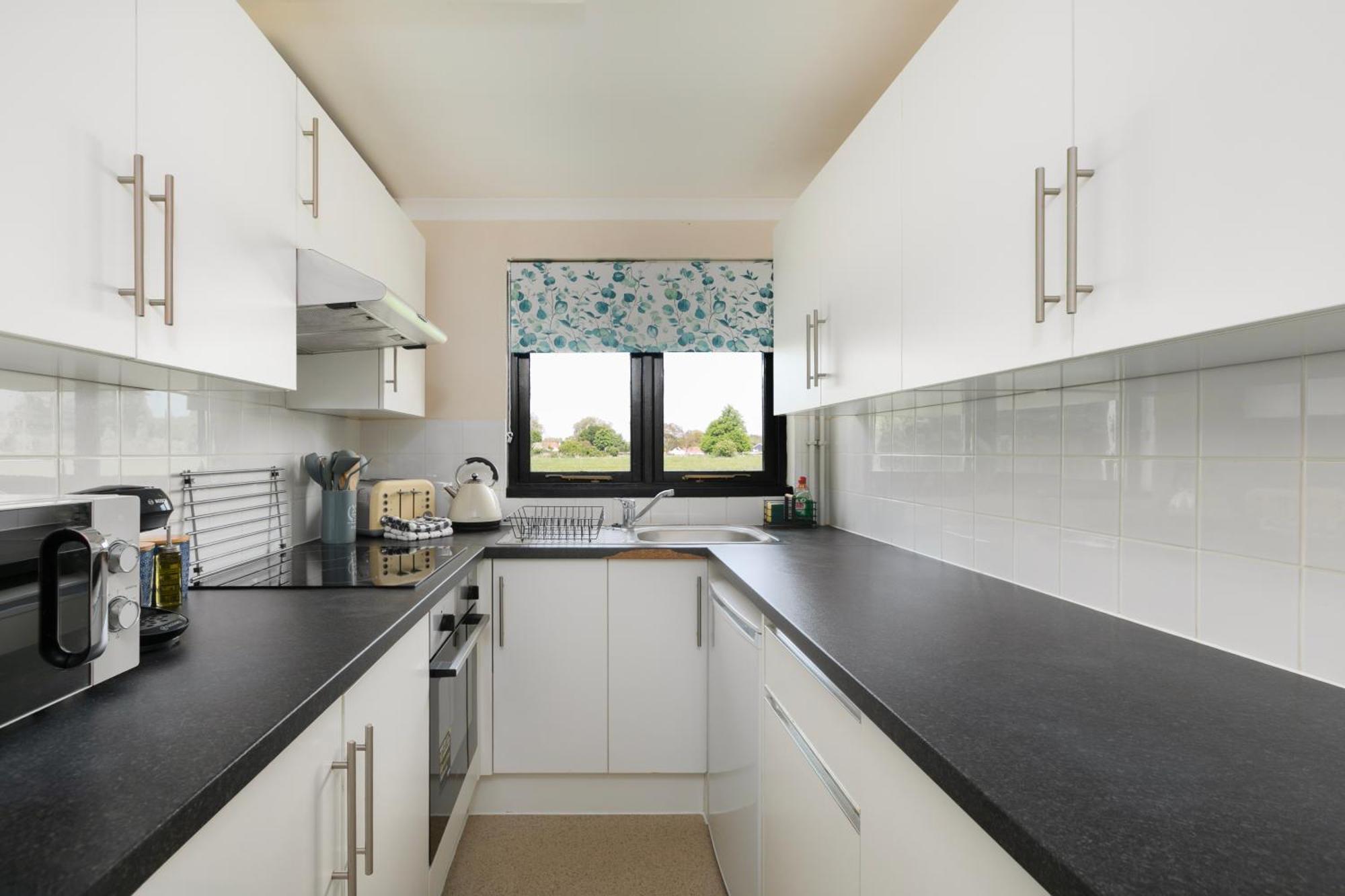Rural Lodge Stay In Windsor! Hot Tub! Sleeps 20 Bray Luaran gambar